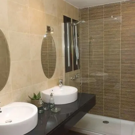 Sleeps 6 Pool Wifi * コスタ・テギセ