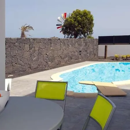 Sleeps 6 Pool Wifi * コスタ・テギセ
